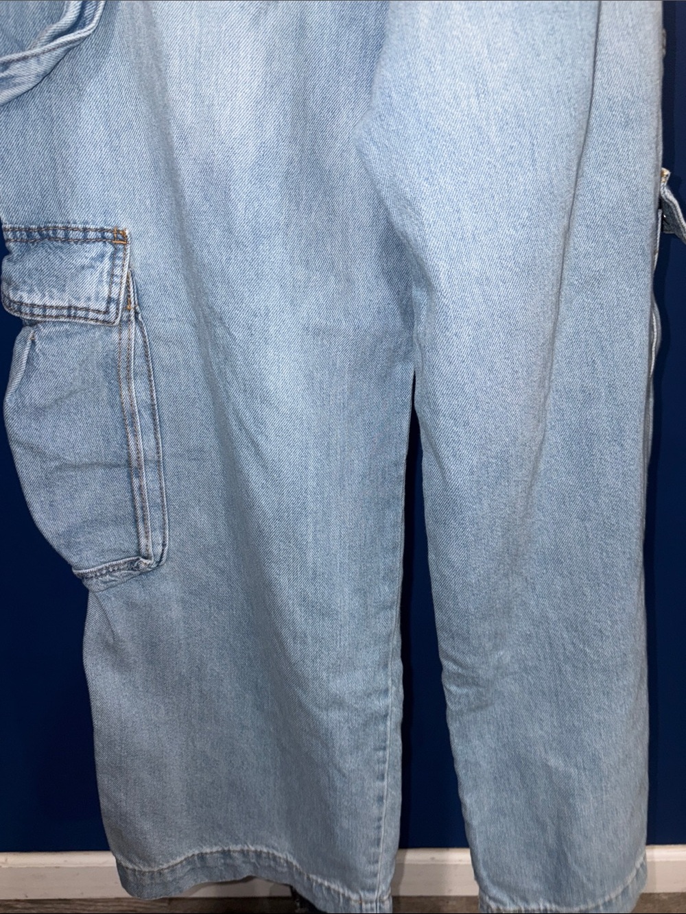 Wild Fable- Wide Leg Cargo Jeans – Size 6 - Picture 15 of 16